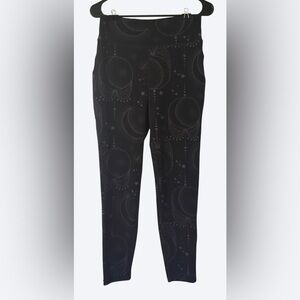 POP Fit Black Moon & Star High-Waist Leggings with pockets